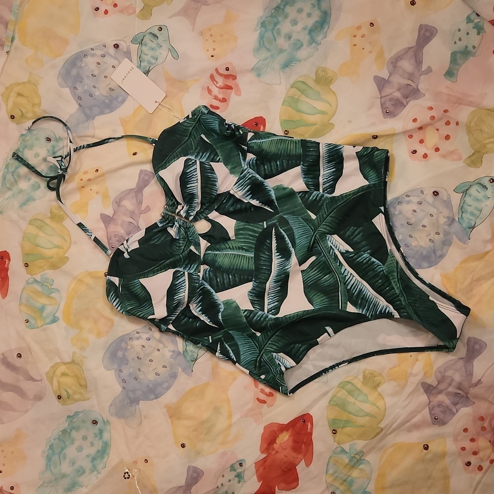 NWT Ekouaer swimsuit